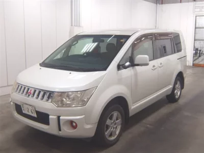 Mitsubishi DELICA D5