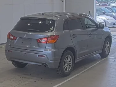 Mitsubishi RVR