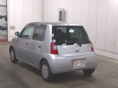 Daihatsu Esse