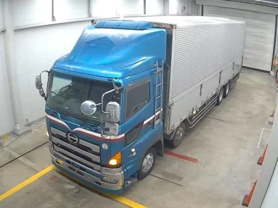 Hino TRUCK