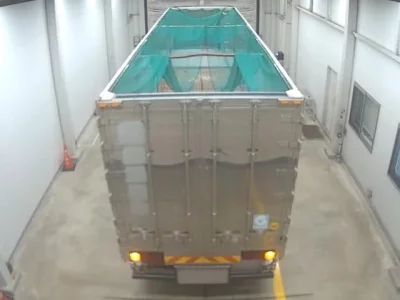 Isuzu TRUCK