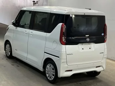 Nissan ROOX