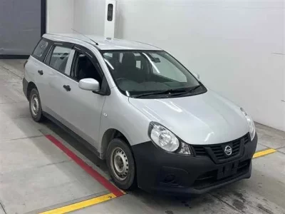 Nissan AD