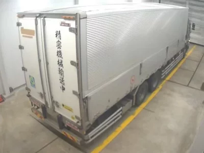 Isuzu TRUCK
