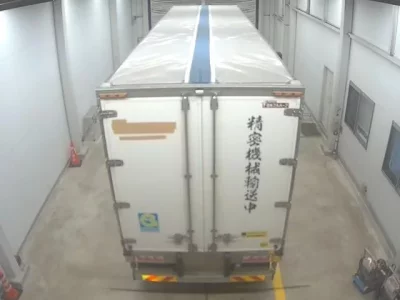 Isuzu TRUCK