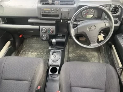 Toyota SUCCEED