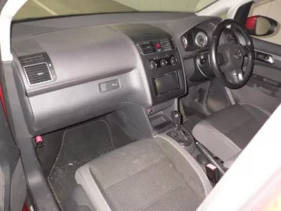 Volkswagen GOLF TOURAN