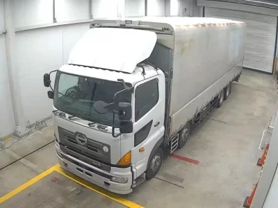 Hino TRUCK