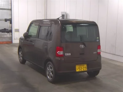 Toyota PIXIS SPACE