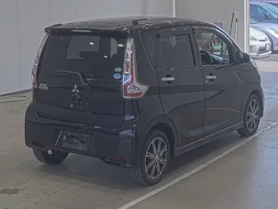 Mitsubishi EK CUSTOM