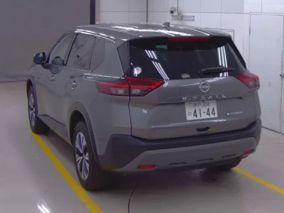 Nissan X-TRAIL
