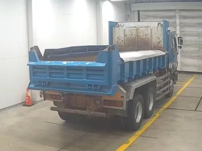Isuzu TRUCK