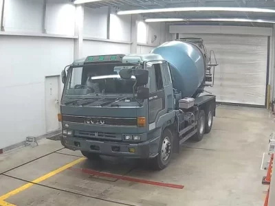 Isuzu TRUCK