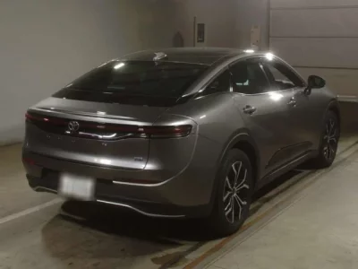 Toyota CROWN CROSSOVER