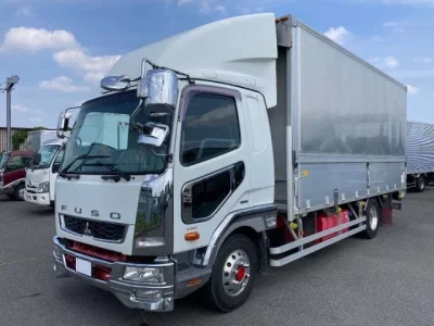 Mitsubishi FUSO FIGHTER