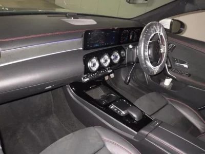 Mercedes-Benz CLA CLASS