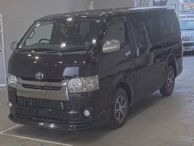 Toyota HIACE VAN