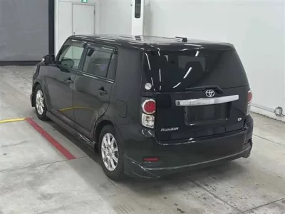 Toyota COROLLA RUMION