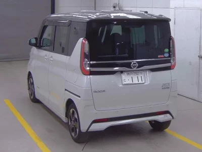 Nissan ROOX