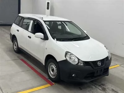 Nissan AD