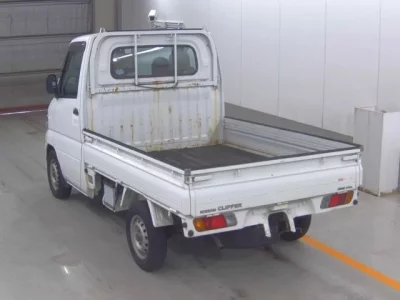Nissan CLIPPER TRUCK