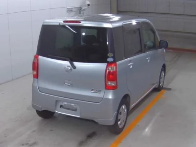 Daihatsu TANTO EXE