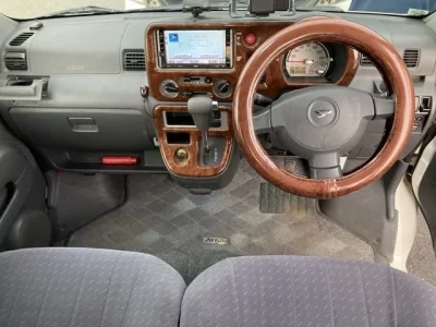 Daihatsu Atrai Wagon