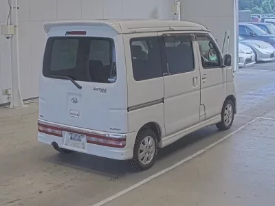 Daihatsu Atrai Wagon