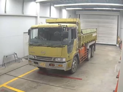 Hino TRUCK