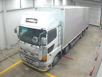 Hino TRUCK