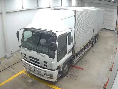 Isuzu TRUCK