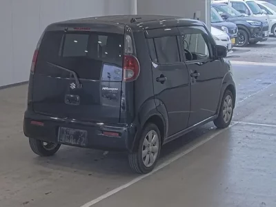 Suzuki MRWAGON
