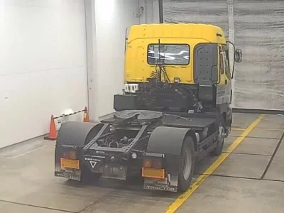 Isuzu TRUCK