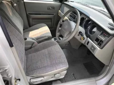 Nissan RASHEEN