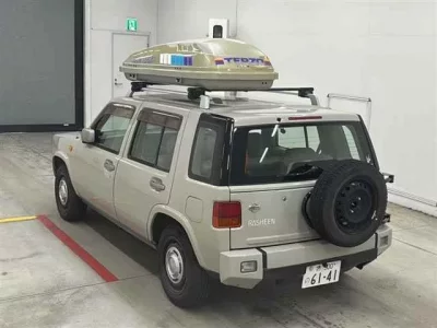 Nissan RASHEEN