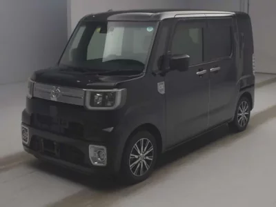 Toyota PIXIS MEGA