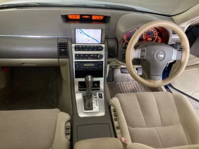 Nissan STAGEA