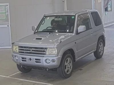 Mitsubishi PAJERO MINI