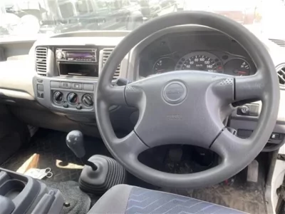 Isuzu COMO