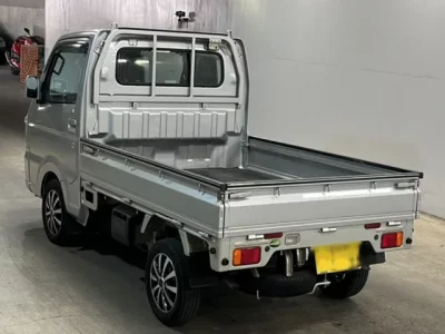 Nissan CLIPPER TRUCK