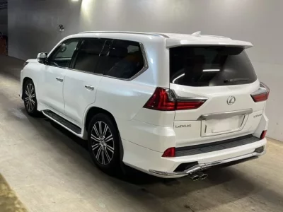 Lexus LX