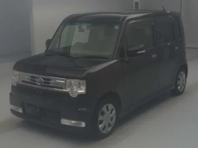 Toyota PIXIS SPACE
