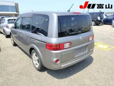 Nissan LAFESTA