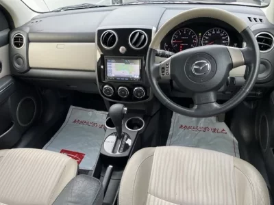 Mazda VERISA