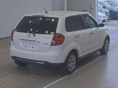 Mazda VERISA