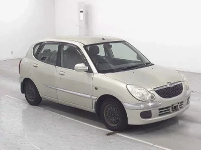 Daihatsu STORIA