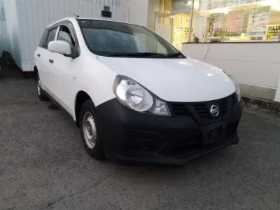 Nissan AD
