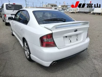 Subaru LEGACY B4