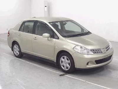 Nissan TIIDA LATIO