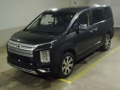 Mitsubishi DELICA D5